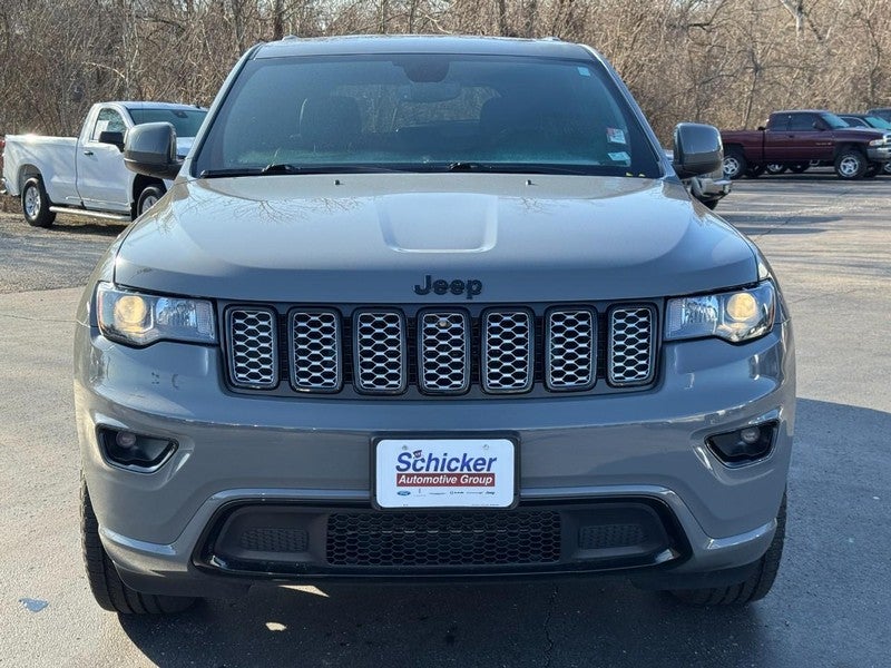 2022 Jeep Grand Cherokee Laredo X