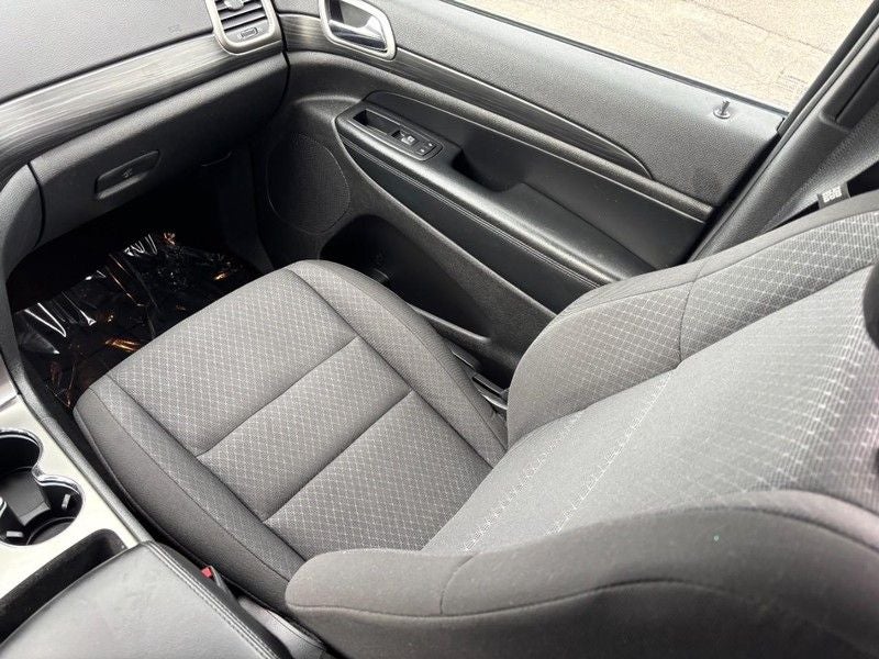 2019 Jeep Grand Cherokee Laredo E