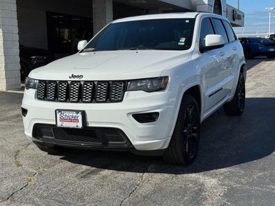 2022 Jeep Grand Cherokee Laredo X