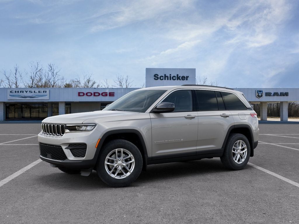 2026 Jeep Grand Cherokee Laredo