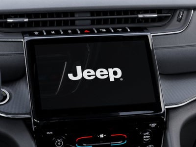 2027 Jeep Grand Cherokee Laredo
