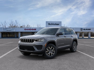 2027 Jeep Grand Cherokee Laredo