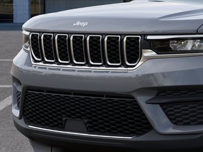 2027 Jeep Grand Cherokee Laredo