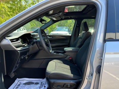 2024 Jeep Grand Cherokee Laredo X