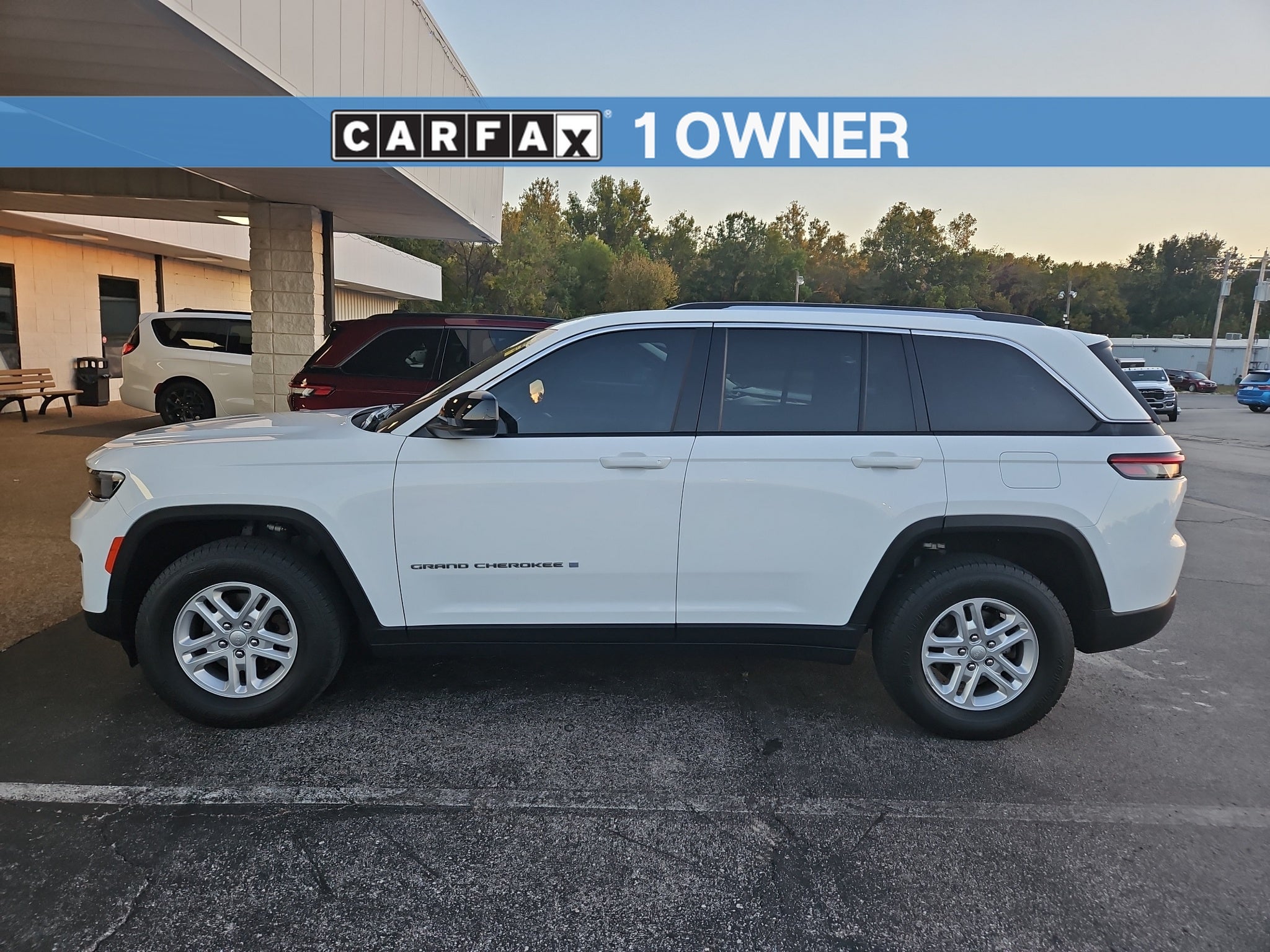 2023 Jeep Grand Cherokee Laredo