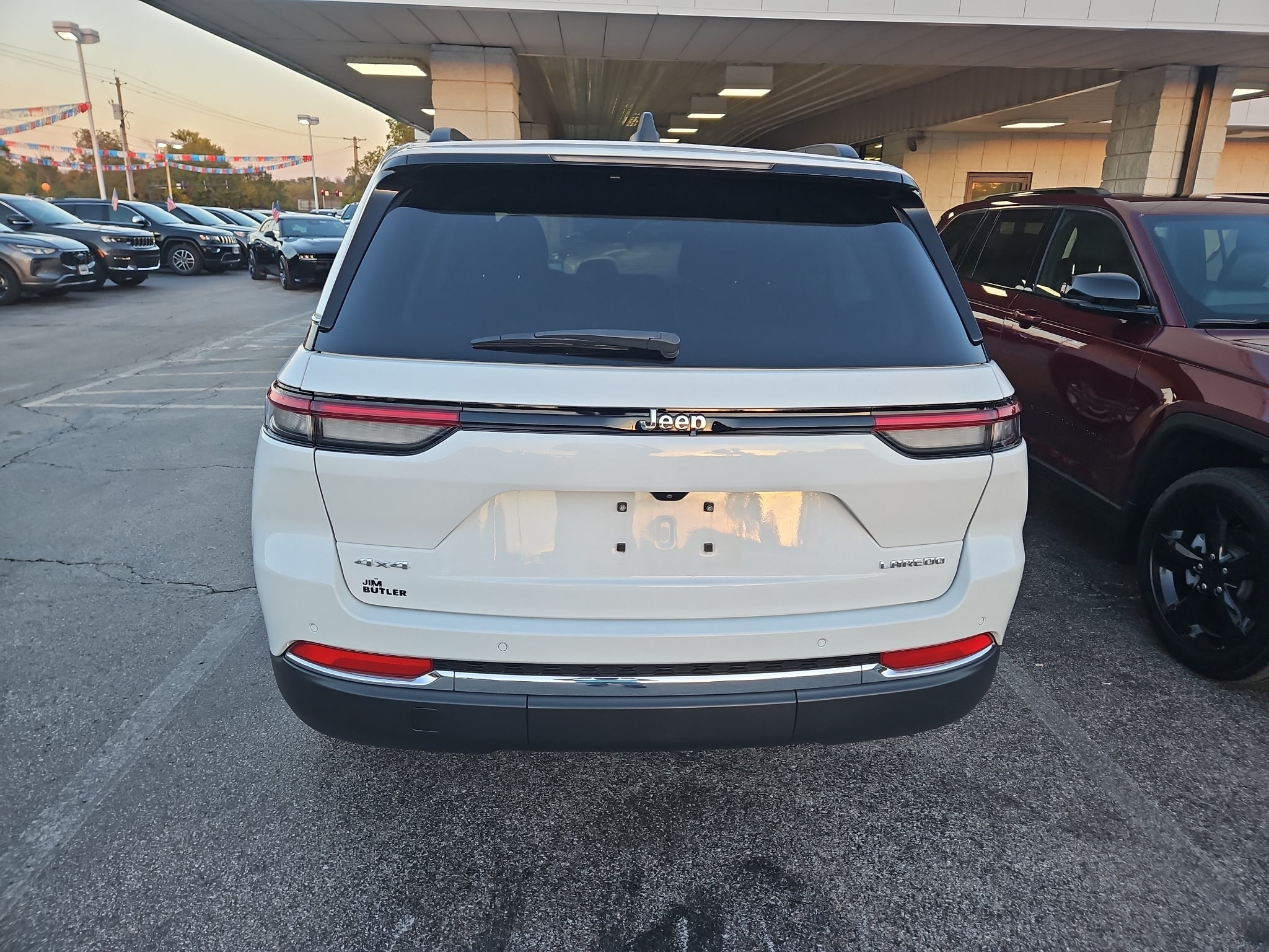 2023 Jeep Grand Cherokee Laredo