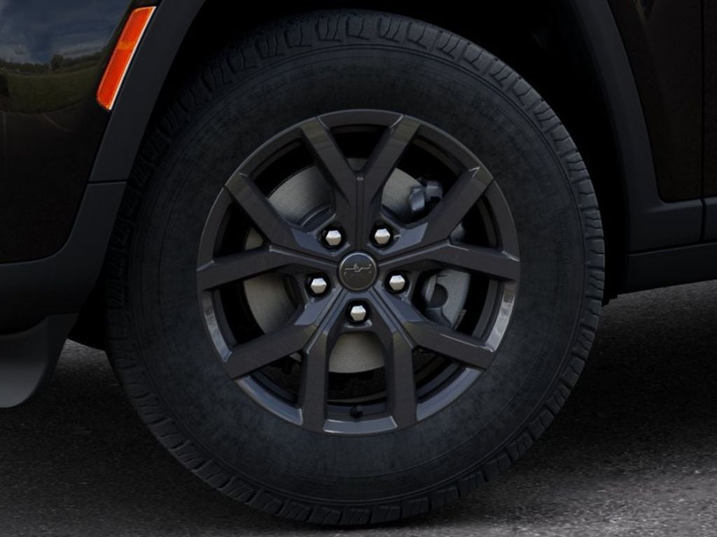 2027 Jeep Grand Cherokee Laredo Altitude