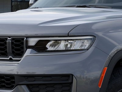 2027 Jeep Grand Cherokee Laredo Altitude
