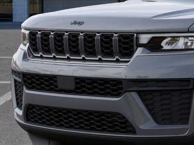 2027 Jeep Grand Cherokee Laredo Altitude