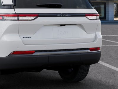 2027 Jeep Grand Cherokee Laredo Altitude