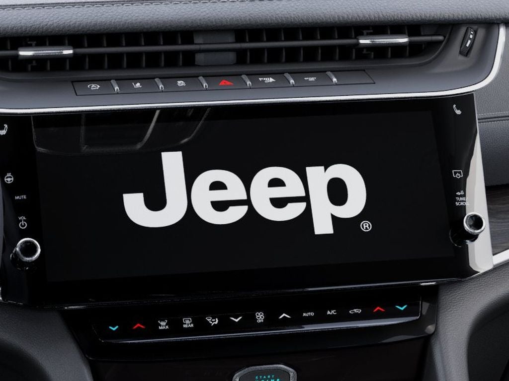 2027 Jeep Grand Cherokee Laredo Altitude