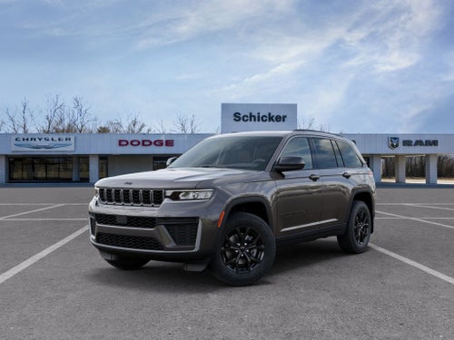 2026 Jeep Grand Cherokee Laredo Altitude