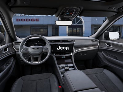 2026 Jeep Grand Cherokee Laredo Altitude