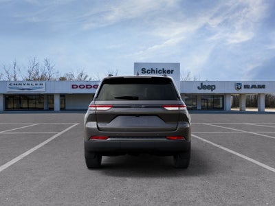 2026 Jeep Grand Cherokee Laredo Altitude