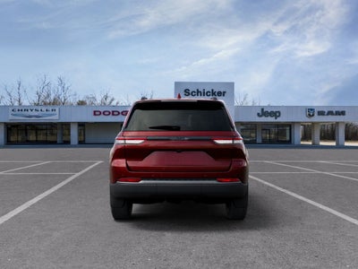 2026 Jeep Grand Cherokee Laredo Altitude
