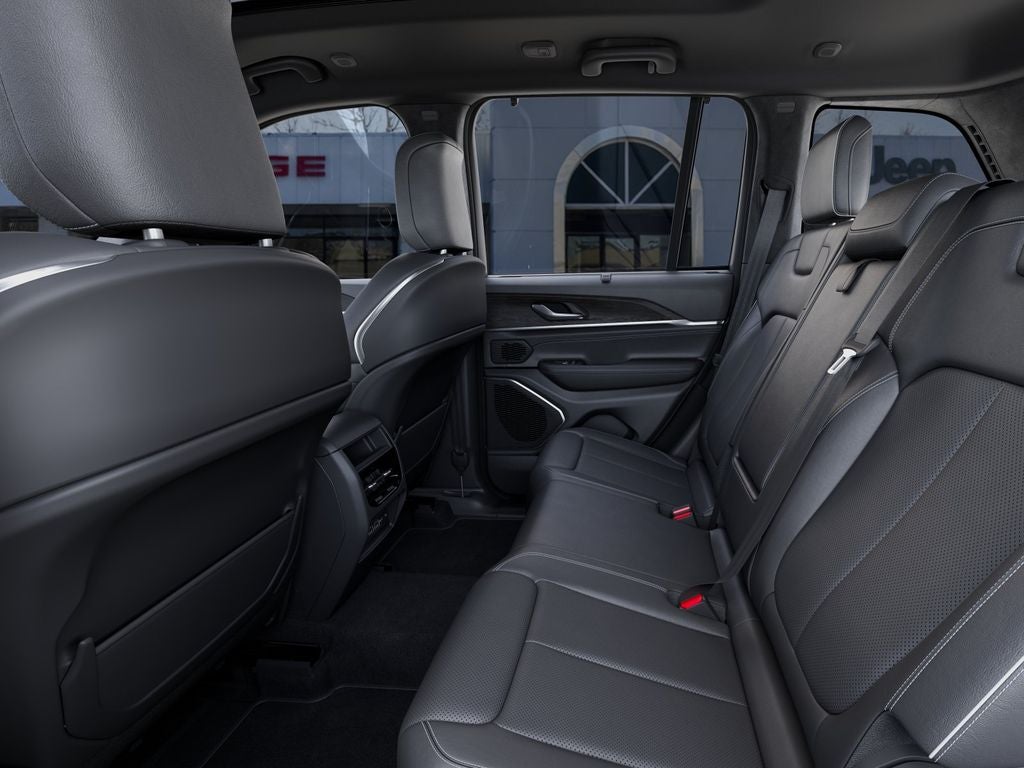 2025 Jeep Grand Cherokee Overland