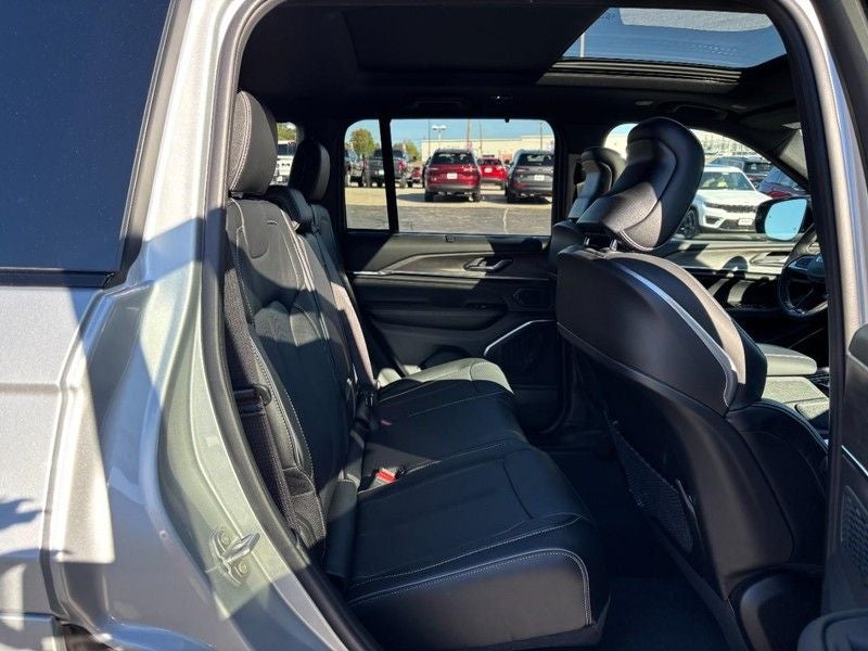 2025 Jeep Grand Cherokee Overland