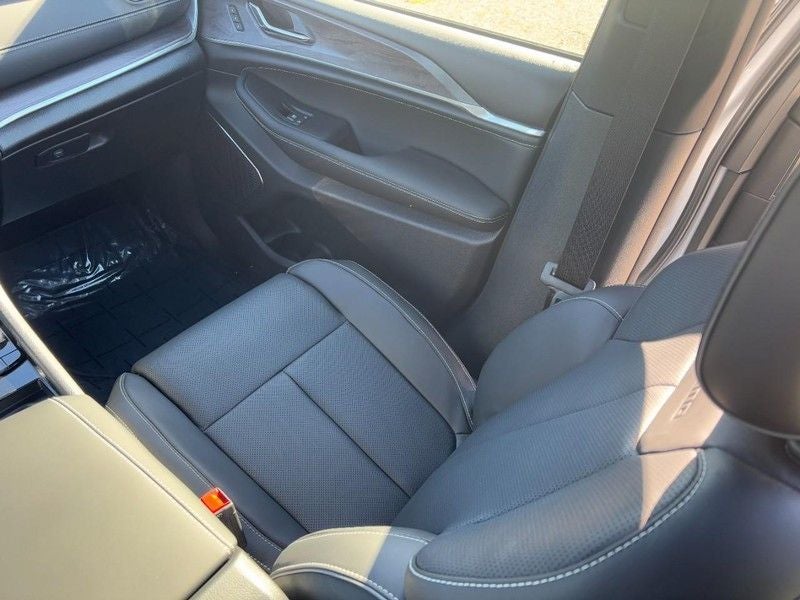 2025 Jeep Grand Cherokee Overland