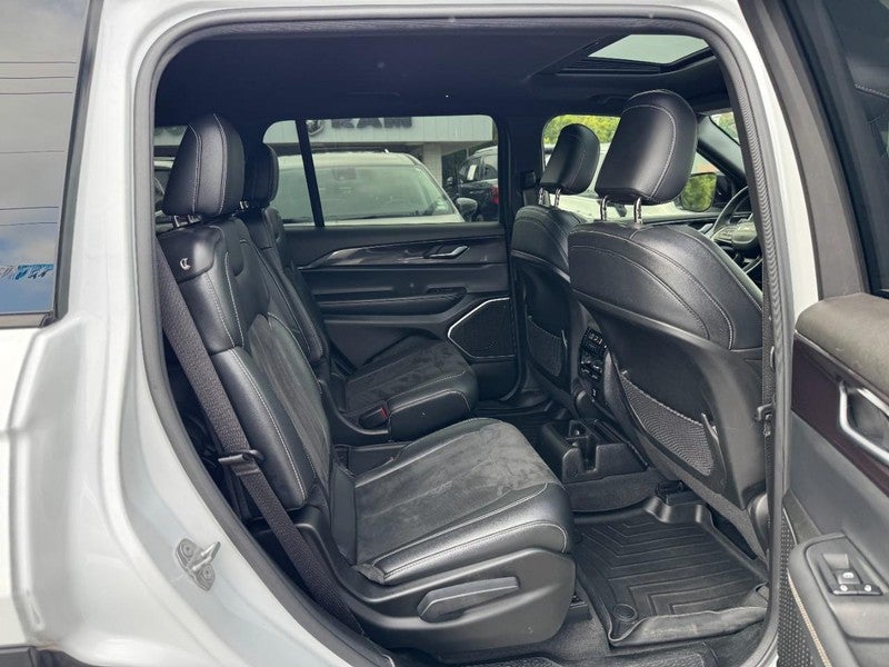 2022 Jeep Grand Cherokee L Altitude