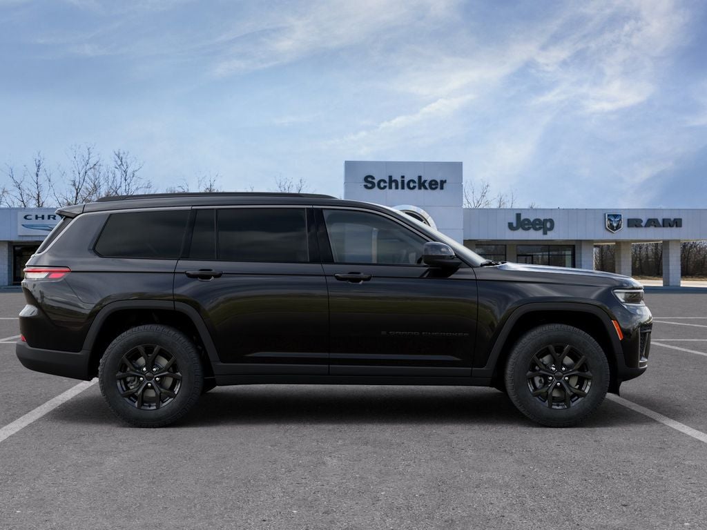 2026 Jeep Grand Cherokee L Laredo Altitude