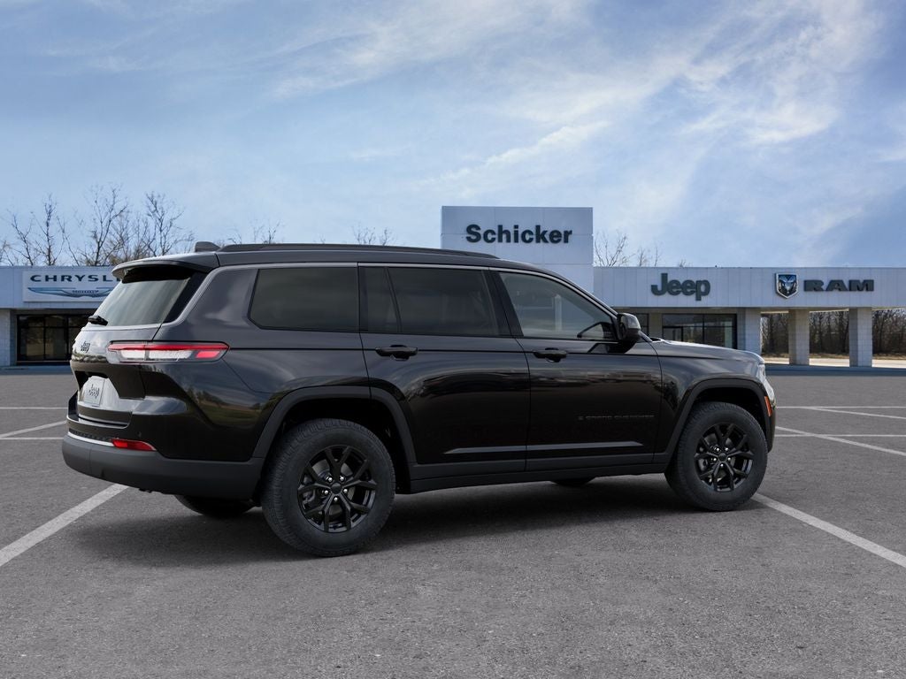 2026 Jeep Grand Cherokee L Laredo Altitude
