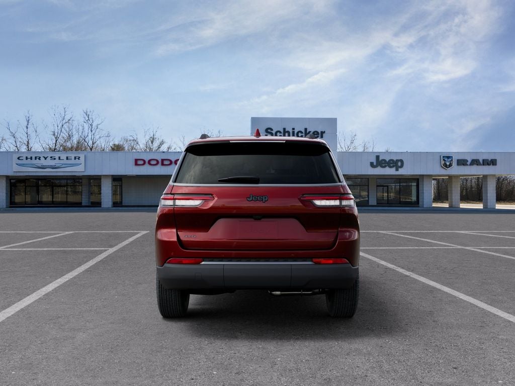 2026 Jeep Grand Cherokee L Laredo Altitude
