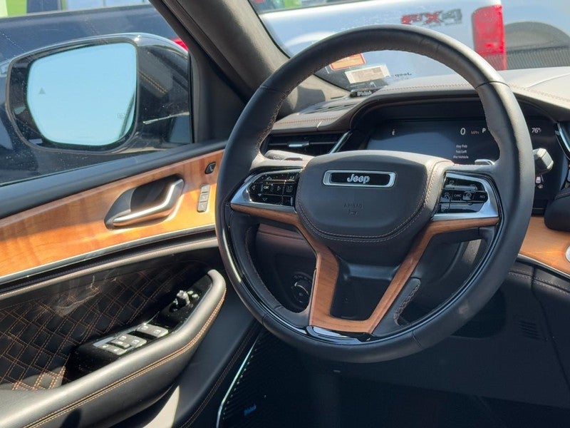 2023 Jeep Grand Cherokee L Summit Reserve