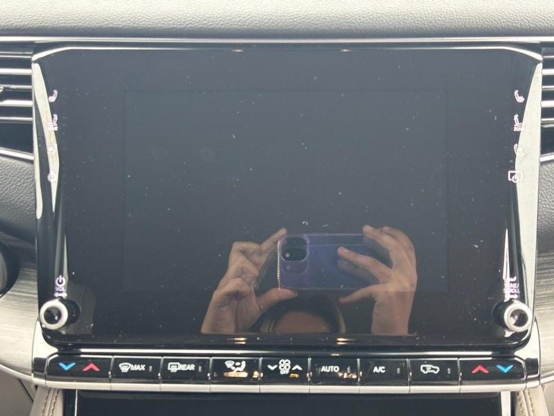 2023 Jeep Wagoneer Series III