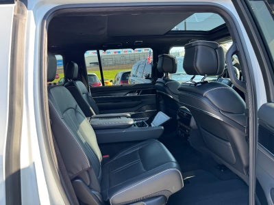 2024 Jeep Grand Wagoneer Series II Obsidian