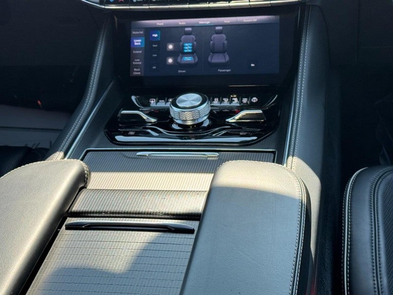 2024 Jeep Grand Wagoneer Series II Obsidian
