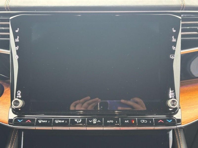 2022 Jeep Grand Wagoneer Series III