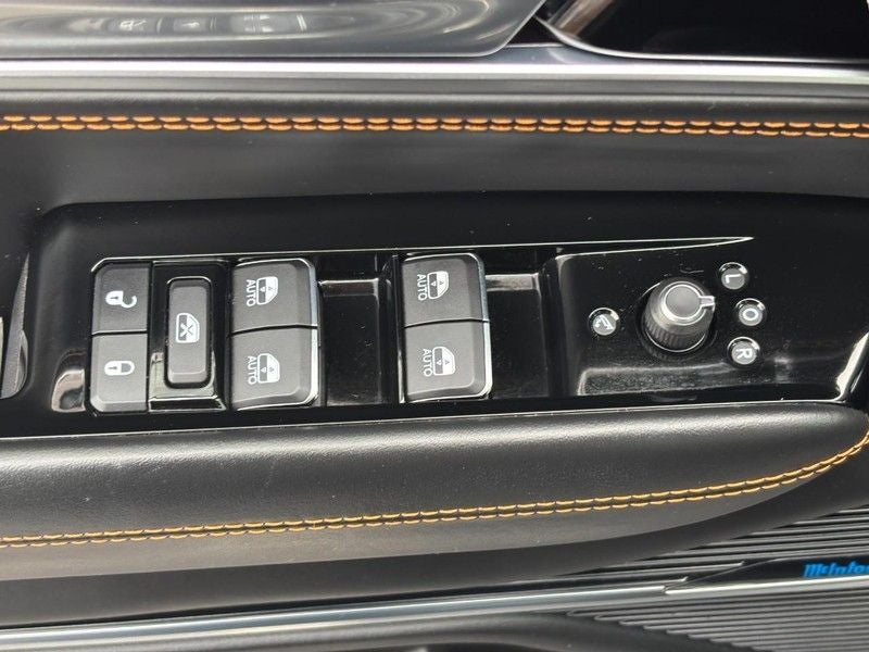 2022 Jeep Grand Wagoneer Series III