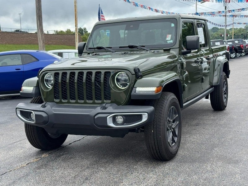 2022 Jeep Gladiator Sport S