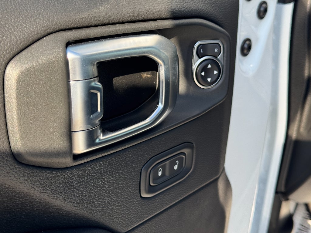 2026 Jeep Gladiator Sahara