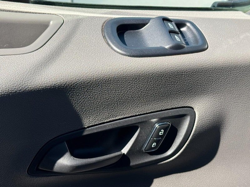 2023 Ford Transit Passenger Wagon XLT