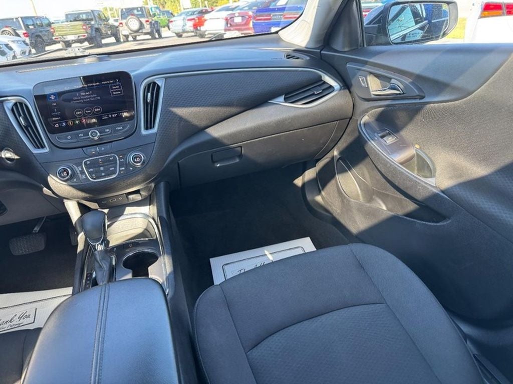 2024 Chevrolet Malibu LT