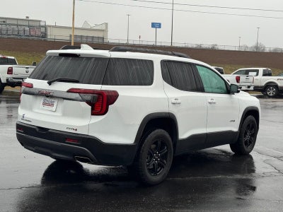 2023 GMC Acadia AT4
