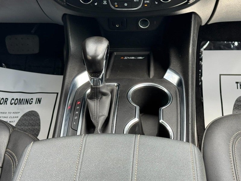 2022 Chevrolet Traverse LT Leather