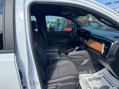 2025 GMC Canyon 4WD AT4