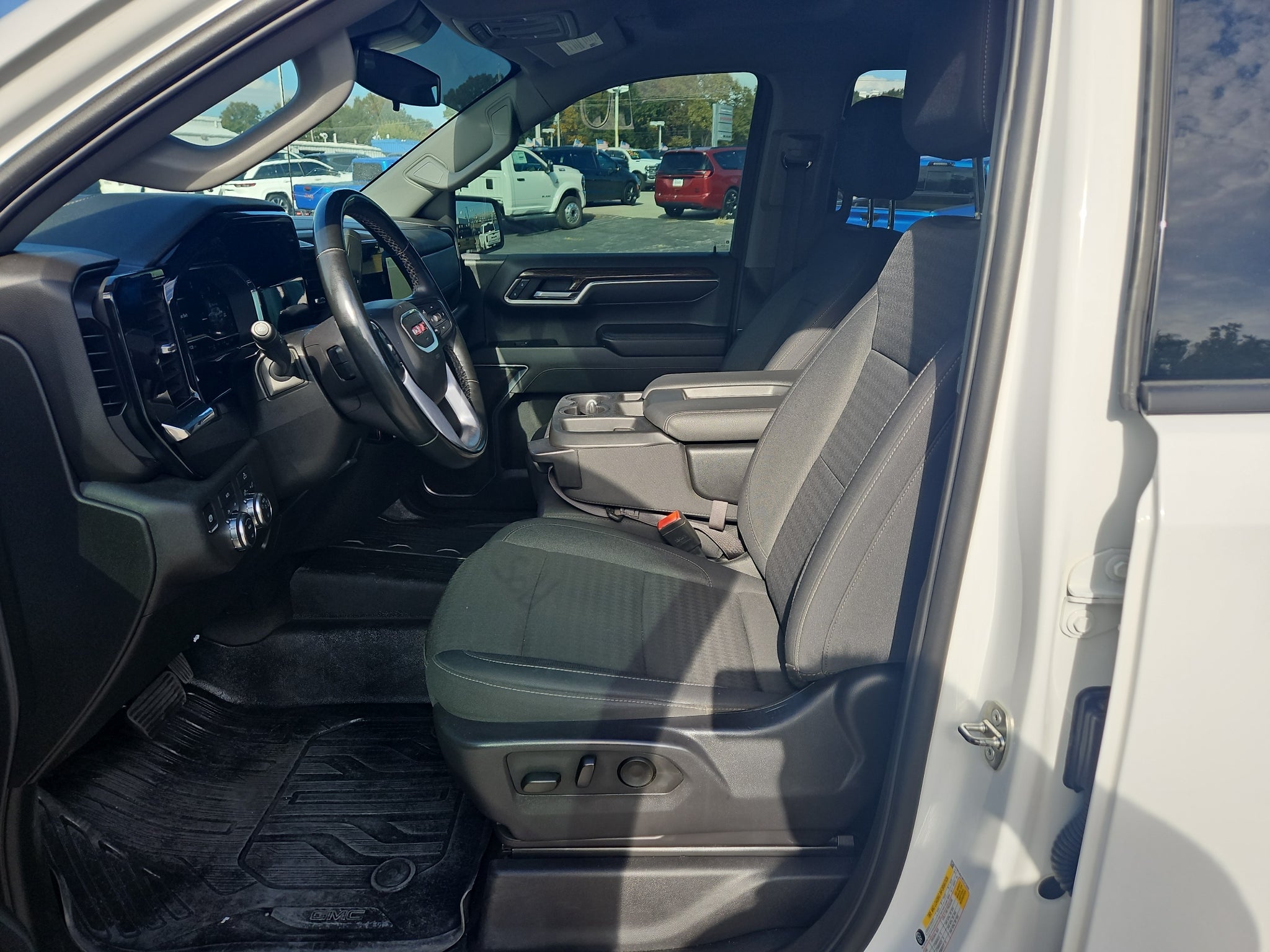 2024 GMC Sierra Elevation