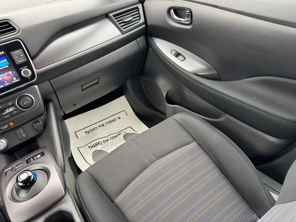 2025 Nissan LEAF S