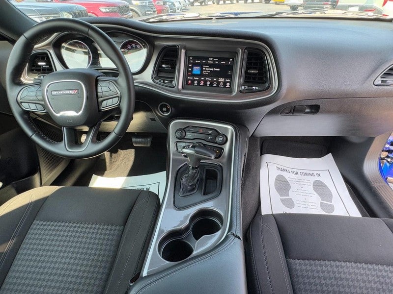 2022 Dodge Challenger SXT