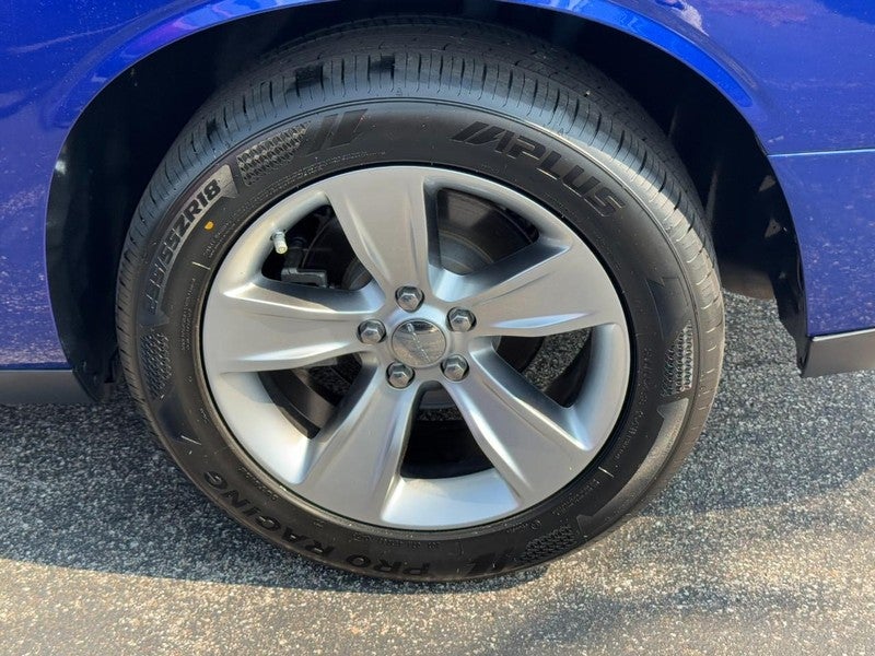 2022 Dodge Challenger SXT