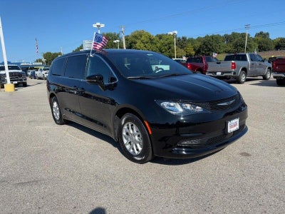 2026 Chrysler Voyager LX