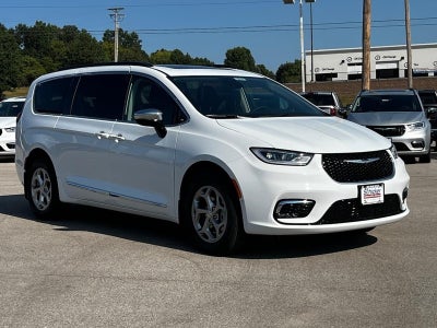 2023 Chrysler Pacifica PACIFICA LIMITED AWD