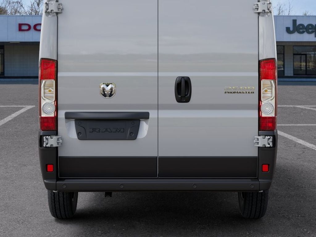 2026 RAM Promaster SLT