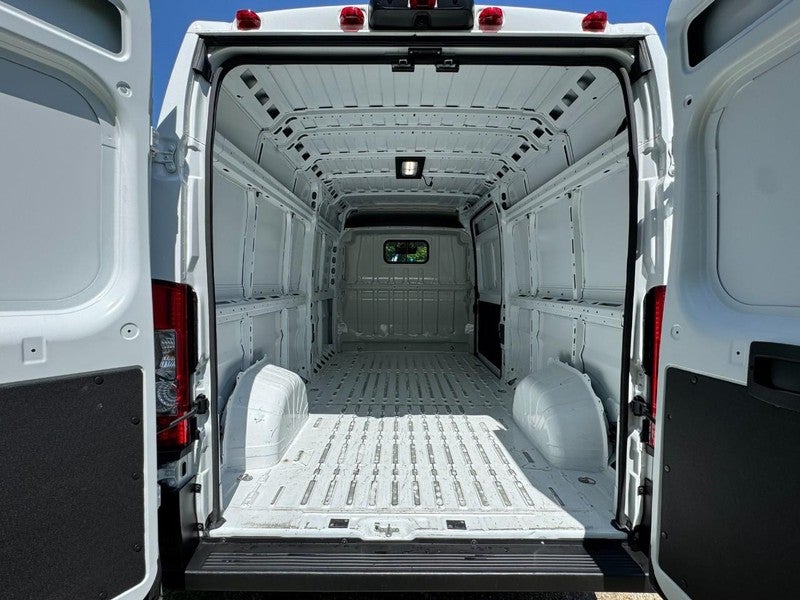2025 RAM Promaster Tradesman