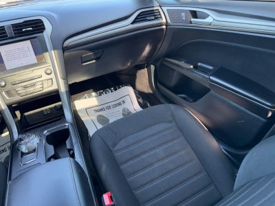 2020 Ford Fusion SE