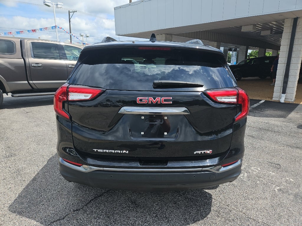 2024 GMC Terrain AT4