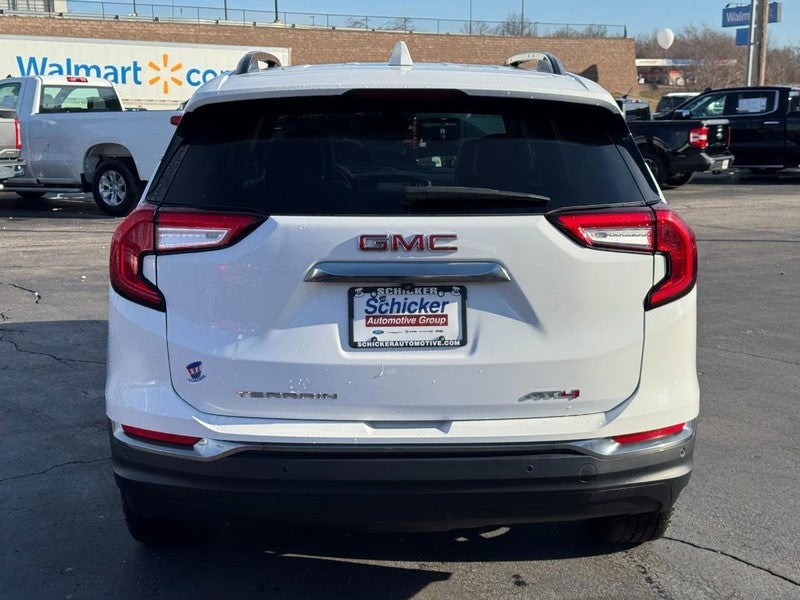 2022 GMC Terrain AT4